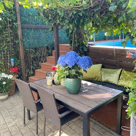 Romantic House -Romantyczny Domek Dla 2 Doroslych Gdynia Ngoại thất bức ảnh