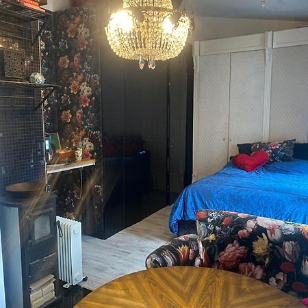 Romantic House -Romantyczny Domek Dla 2 Doroslych Gdynia Ngoại thất bức ảnh