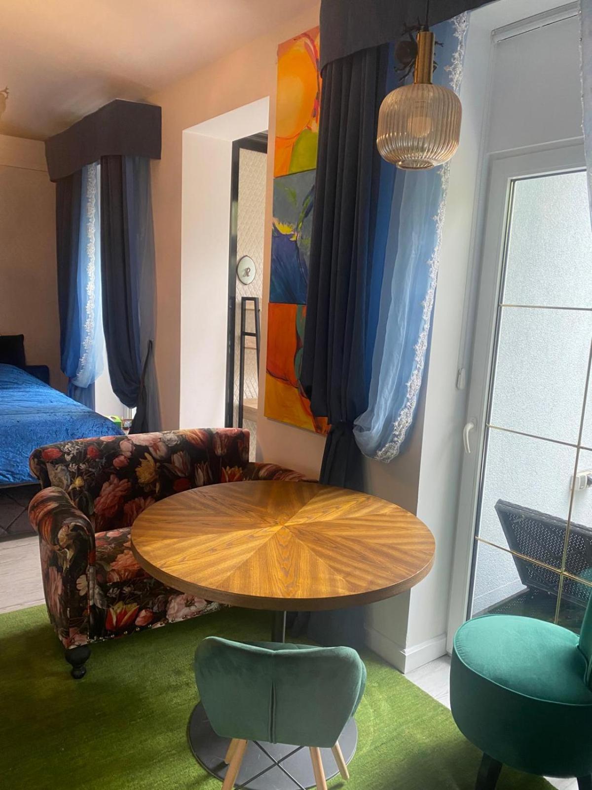 Romantic House -Romantyczny Domek Dla 2 Doroslych Gdynia Ngoại thất bức ảnh